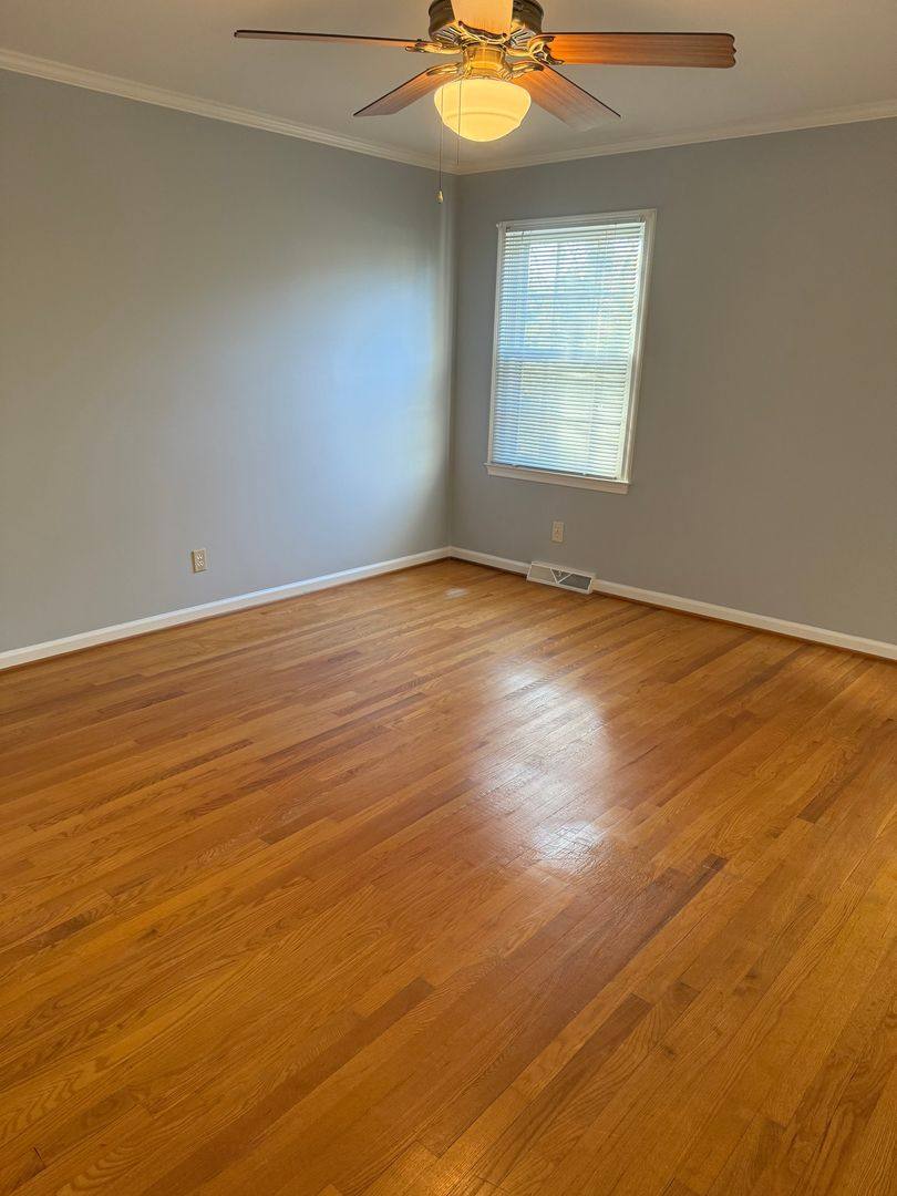 Apartment for rent at 6104 Buckhorn Rd, Greensboro, NC 27410