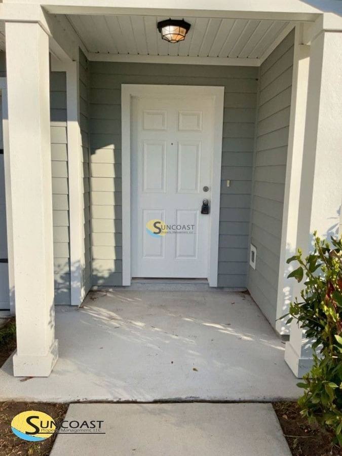 House for rent at 8013 Stuart Ave, Jacksonville, FL 32220