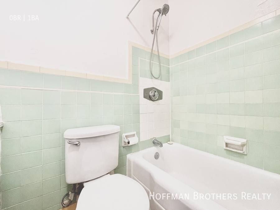 Apartment for rent at 614 Hauser Blvd #108, Los Angeles, CA 90036