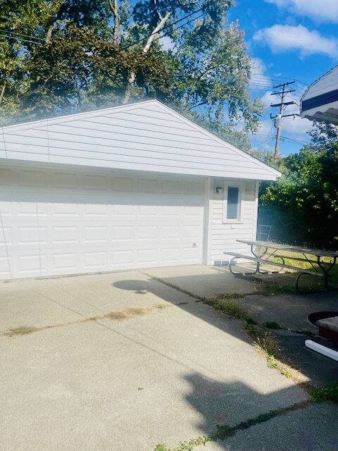 House for rent at 24926 Hickory St, Dearborn, MI 48124