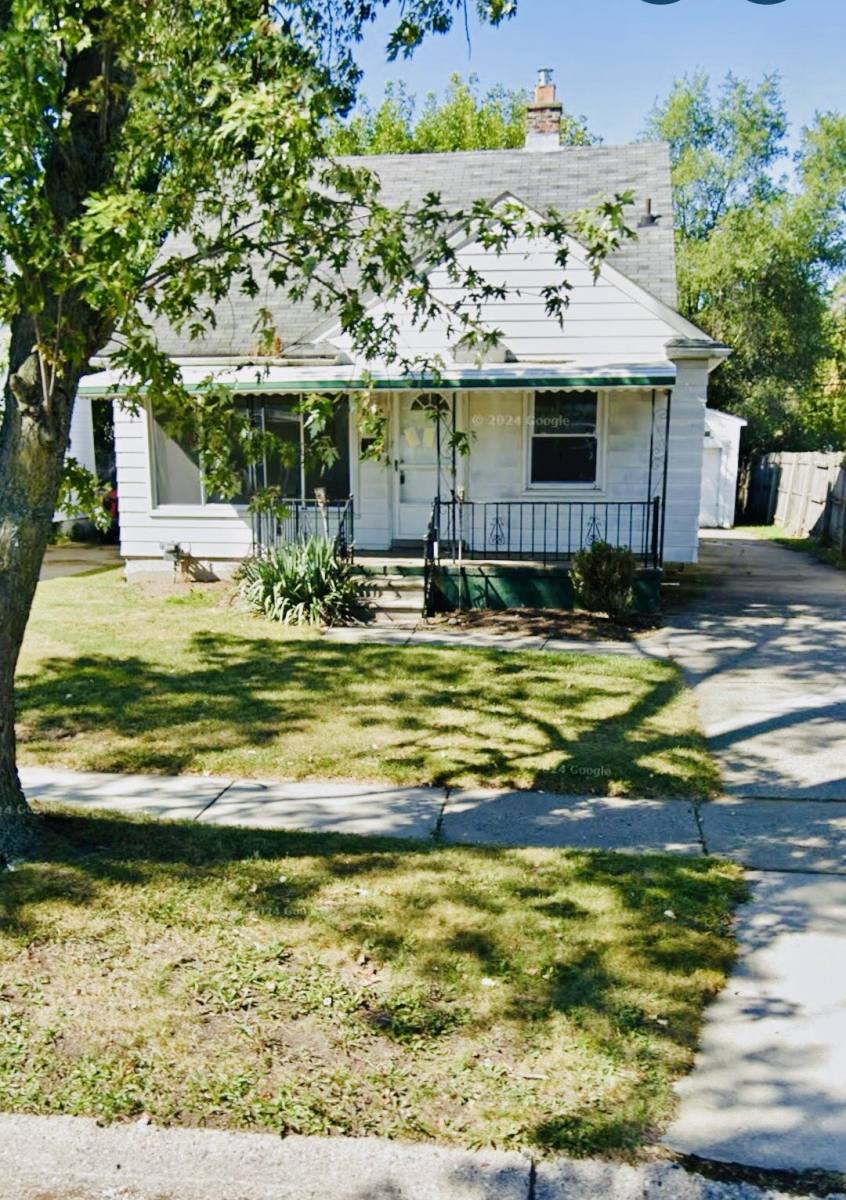 House for rent at 21465 Syracuse Ave, Warren, MI 48091