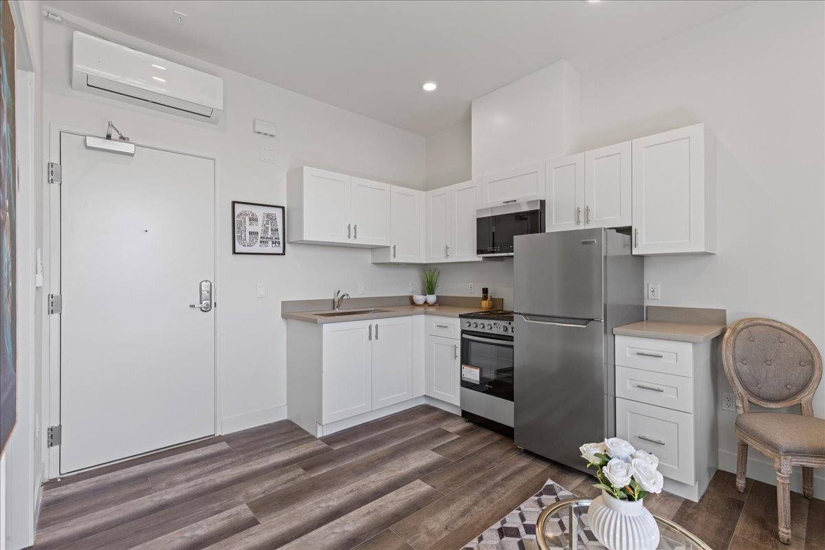 Apartment for rent at 1010 E 25th St, Los Angeles, CA 90011