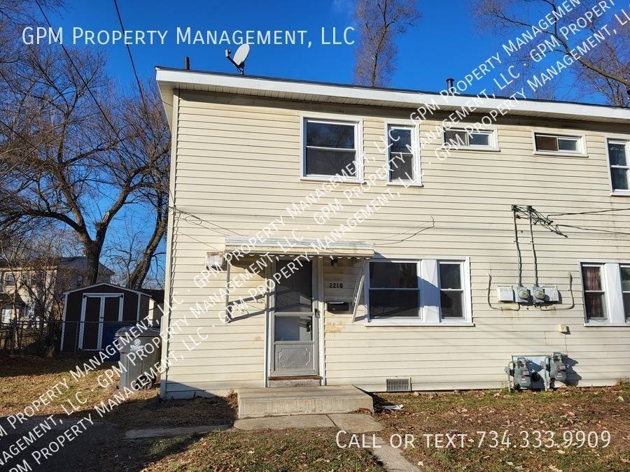 Apartment for rent at 2210 Delton Court, Westland, MI 48186