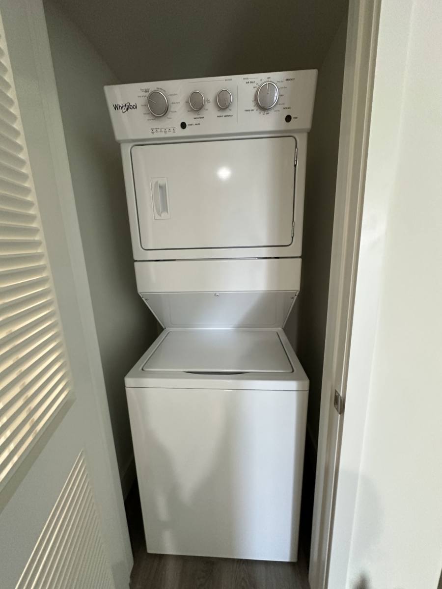 Apartment for rent at 3801 N Dixie Highway, Fort Lauderdale, FL 33334