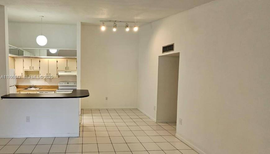 Apartment for rent at 18965 NW 62nd Ave #222, Hialeah, FL 33015
