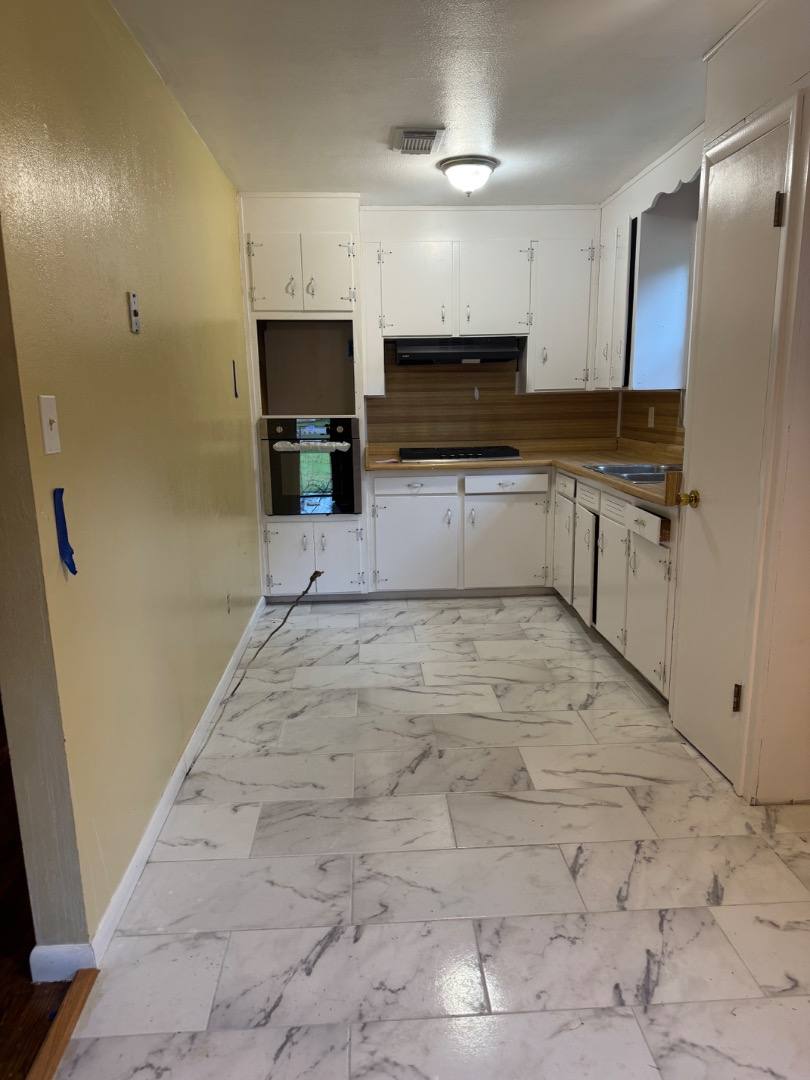 House for rent at 24 Austin St, Pensacola, FL 32534