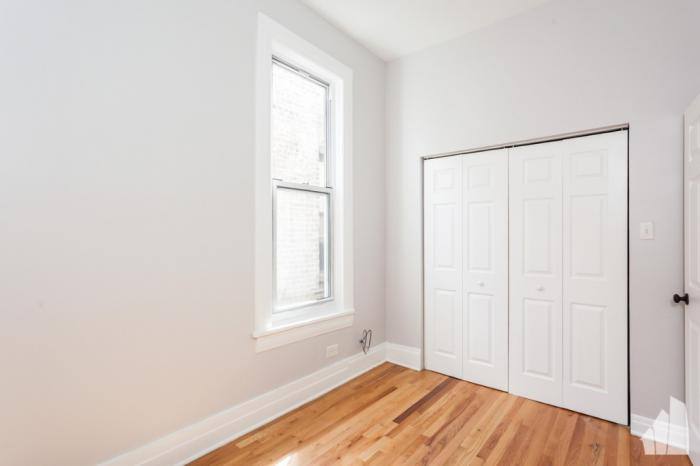 Apartment for rent at 900 W Newport #3, Chicago, IL 60657