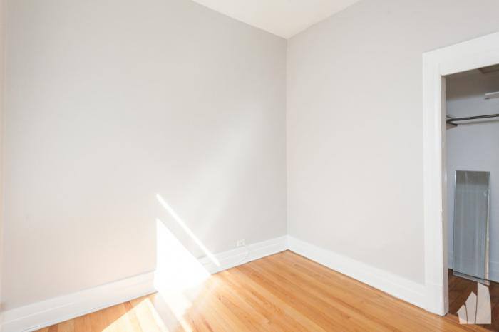 Apartment for rent at 900 W Newport #3, Chicago, IL 60657