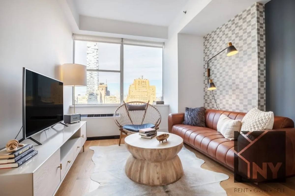 Apartment for rent at 53 W Broadway #18D, New York, NY 10007