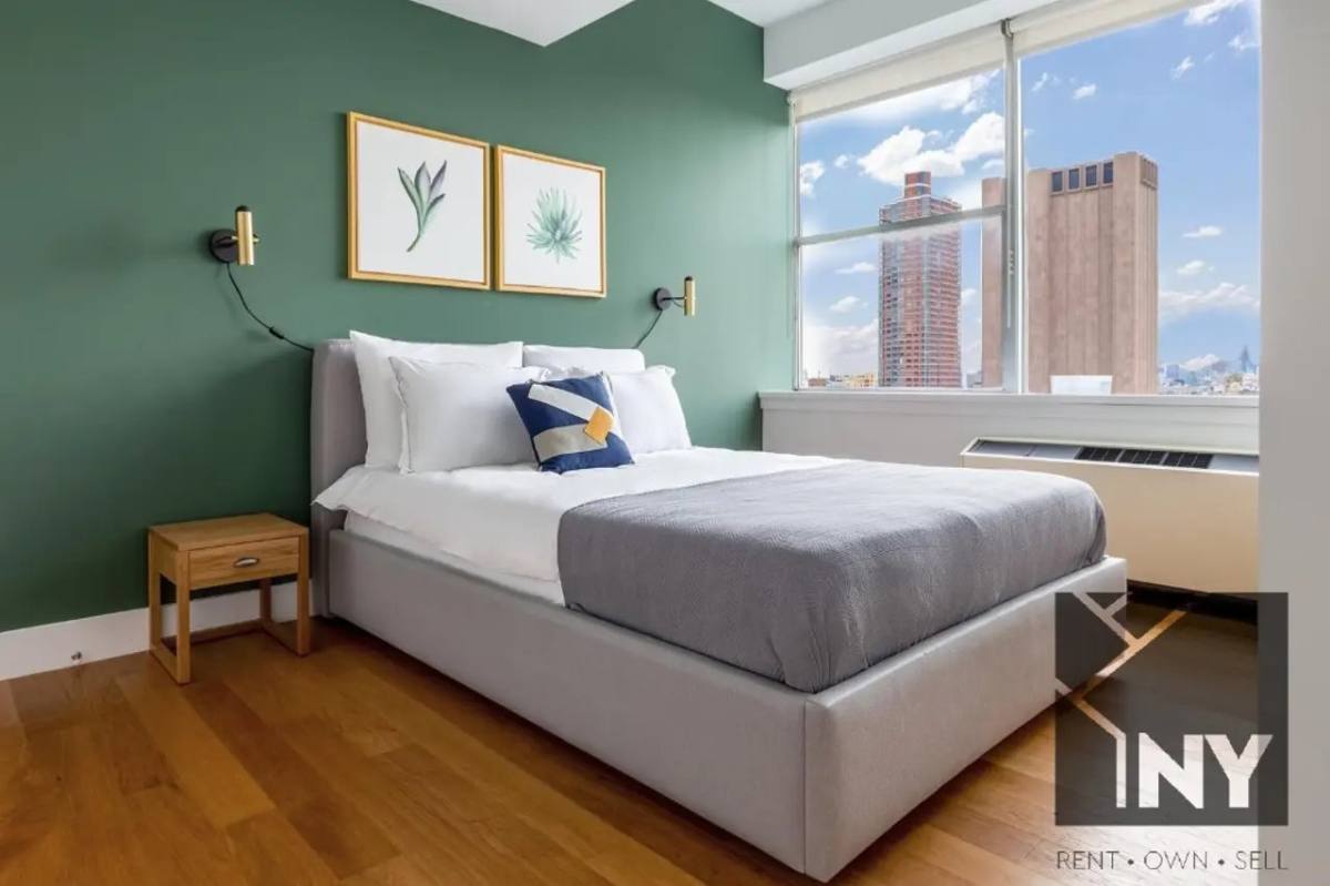 Apartment for rent at 53 W Broadway #12H, New York, NY 10007