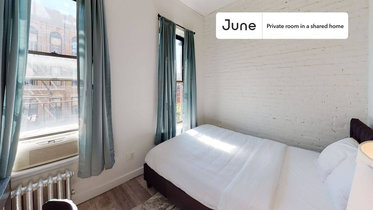 Apartment for rent at 611 E 11th St #B, New York, NY 10009