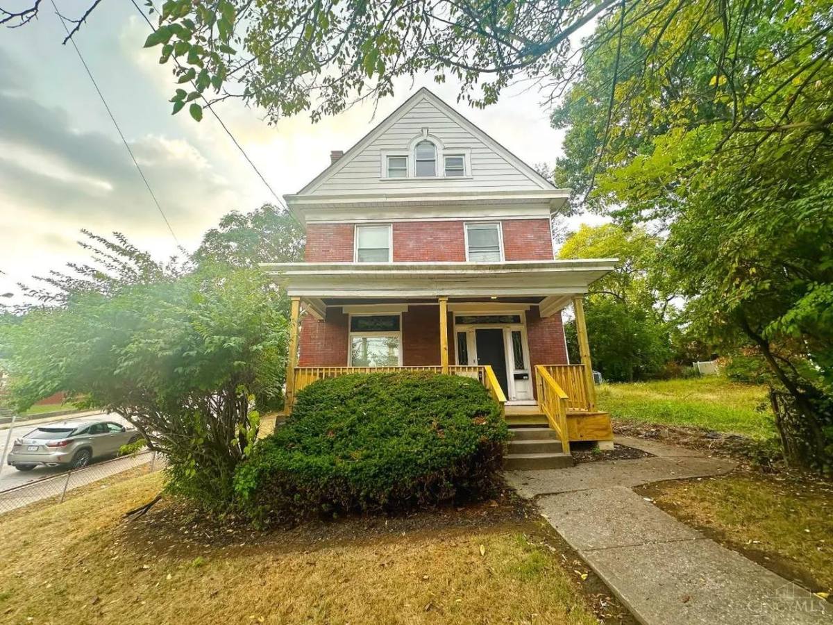 House for rent at 3501 Bevis Ave, Cincinnati, OH 45207