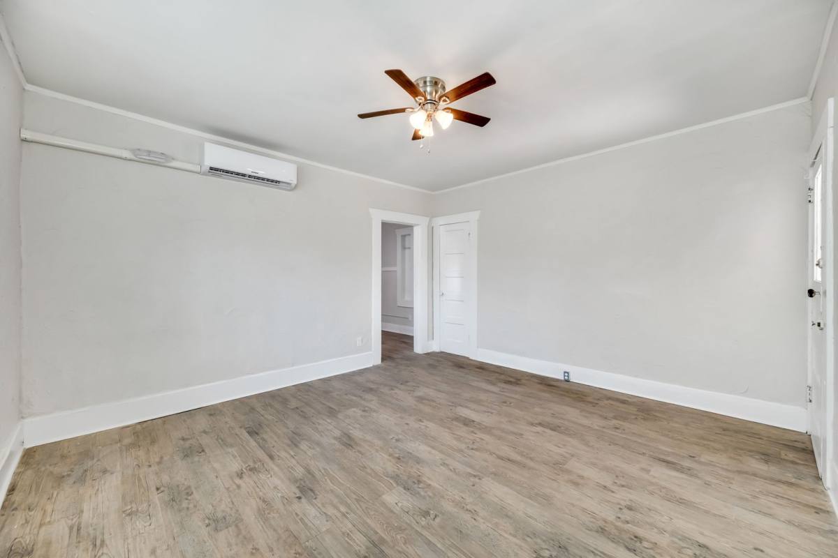 Apartment for rent at 310 E Lambright St, Tampa, FL 33604