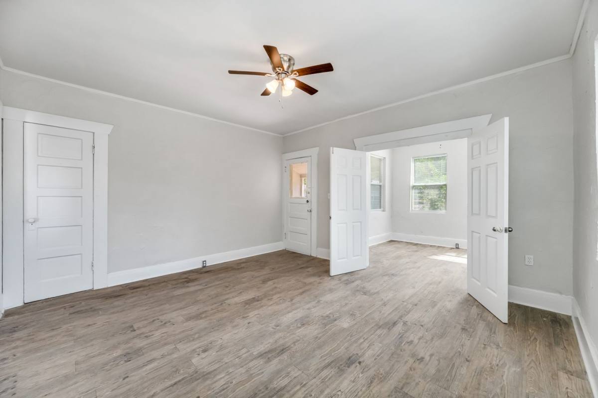 Apartment for rent at 310 E Lambright St, Tampa, FL 33604