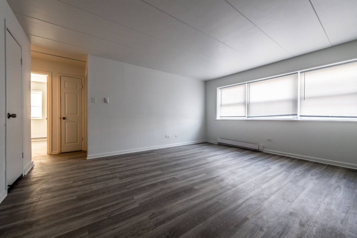 Apartment for rent at 14538 S Cottage Grove Ave, Dolton, IL 60419