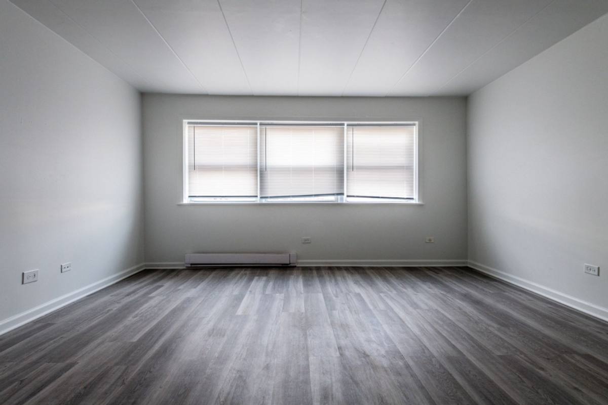 Apartment for rent at 14538 S Cottage Grove Ave, Dolton, IL 60419