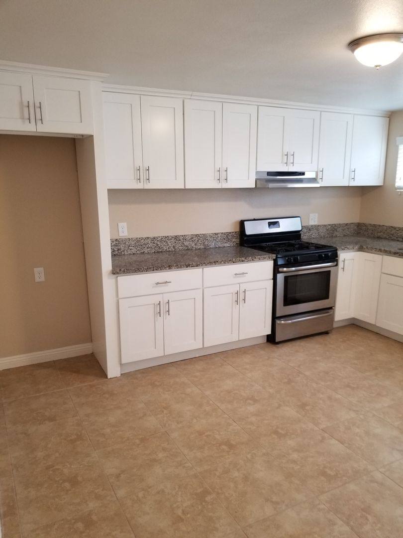 Apartment for rent at 325 E Leatrice Lane, Anaheim, CA 92802