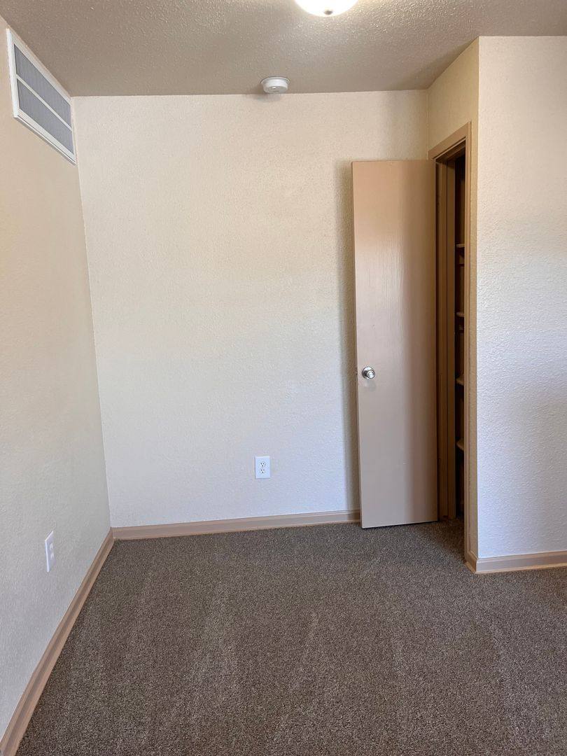 Apartment for rent at 7255 Corporate Dr, Houston, TX 77036