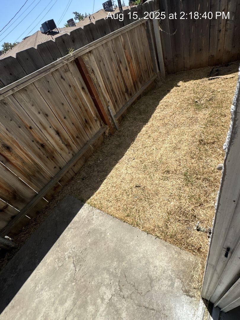 Apartment for rent at 1855-1893 Emma Lee Lane, Hanford, CA 93230