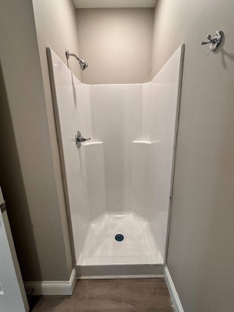 Apartment for rent at 5330 Bakers Spring St, Bowling Green, KY 42101