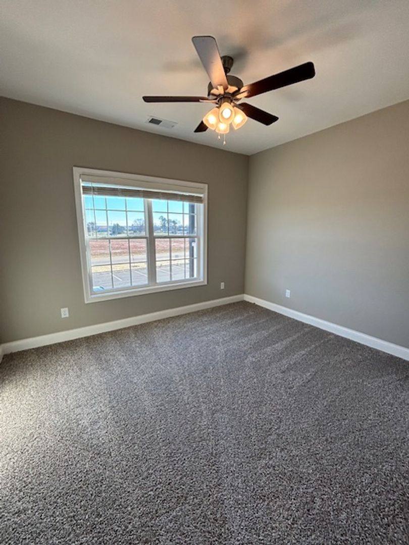 Apartment for rent at 5330 Bakers Spring St, Bowling Green, KY 42101