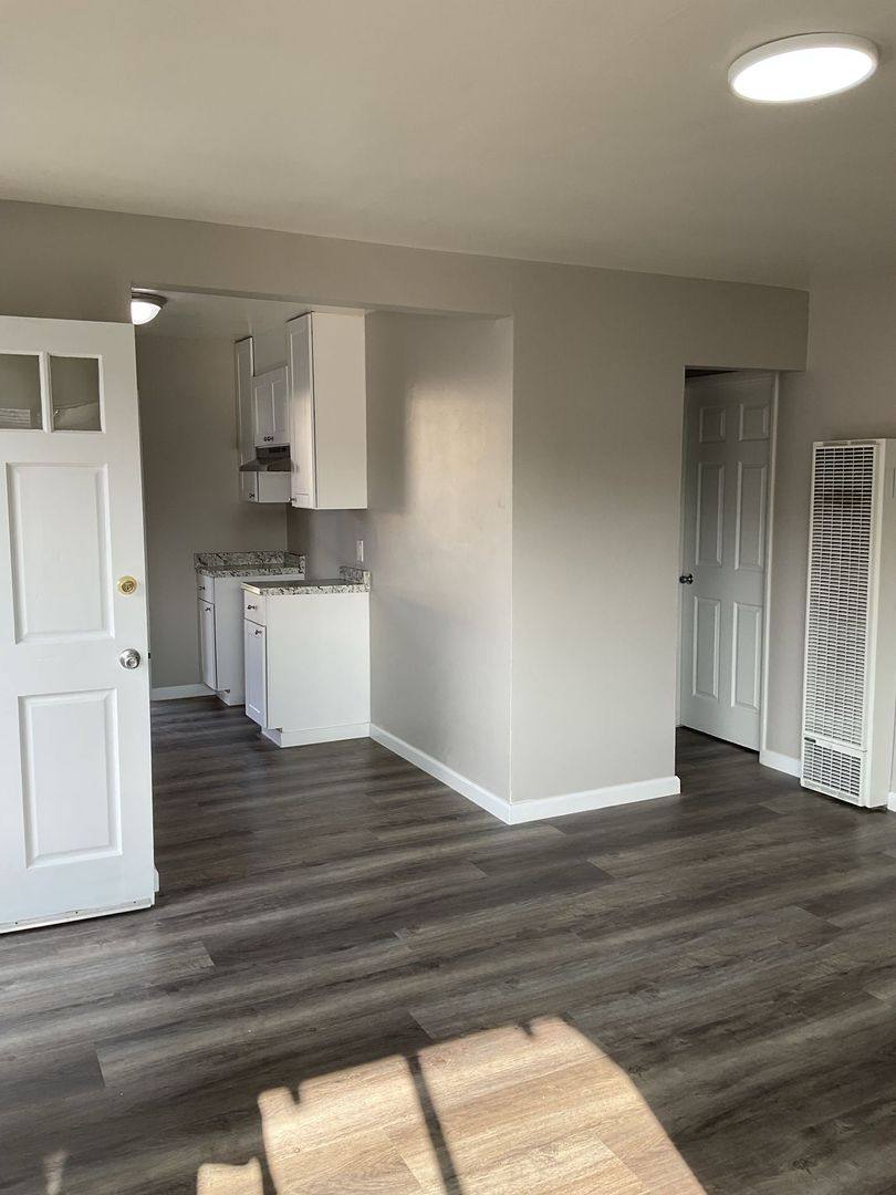 Apartment for rent at 16108 Cornuta Ave, Bellflower, CA 90706