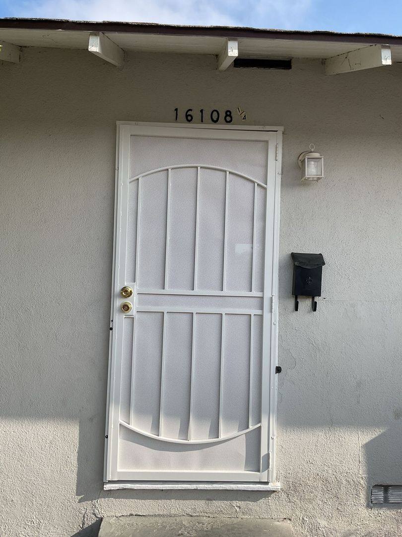 Apartment for rent at 16108 Cornuta Ave, Bellflower, CA 90706