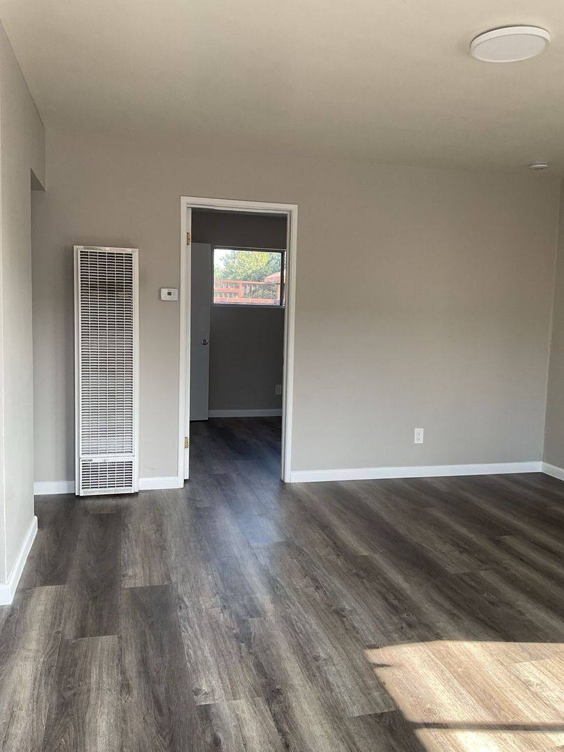 Apartment for rent at 16108 Cornuta Ave, Bellflower, CA 90706