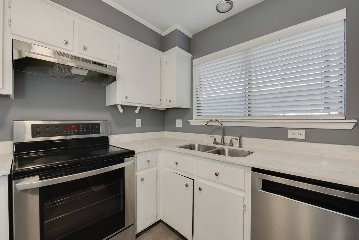 Townhouse for rent at 912 Navidad St, Bryan, TX 77801