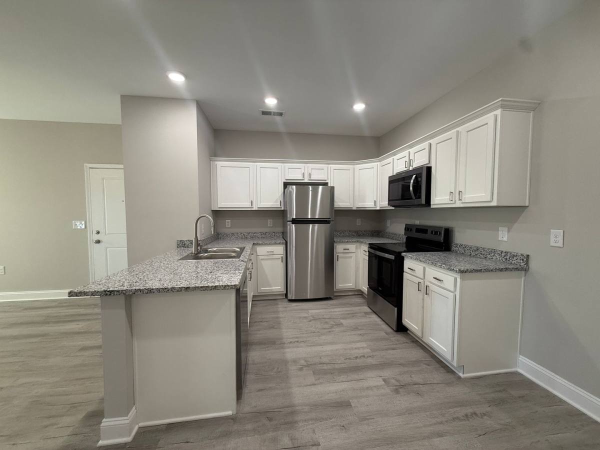 Apartment for rent at 5384 Baker Springs St, Bowling Green, KY 42104
