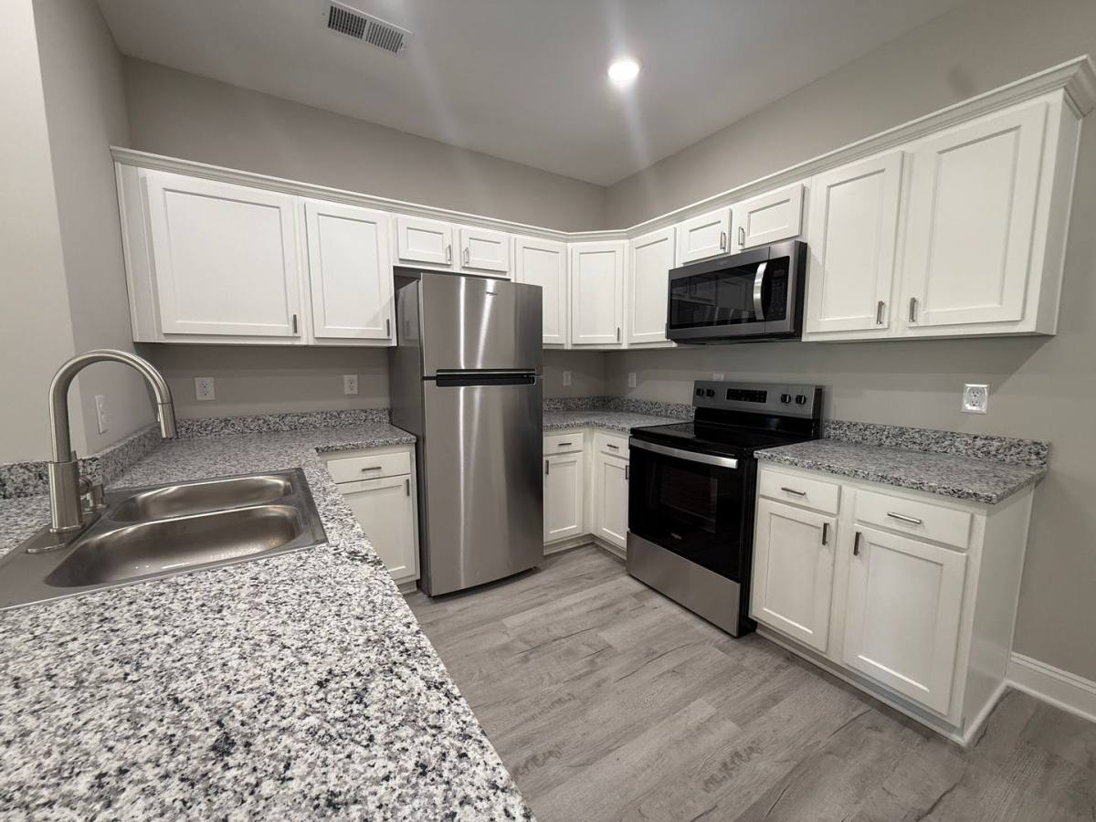 Apartment for rent at 5384 Baker Springs St, Bowling Green, KY 42104