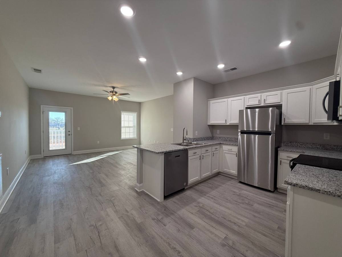 Apartment for rent at 5384 Baker Springs St, Bowling Green, KY 42104