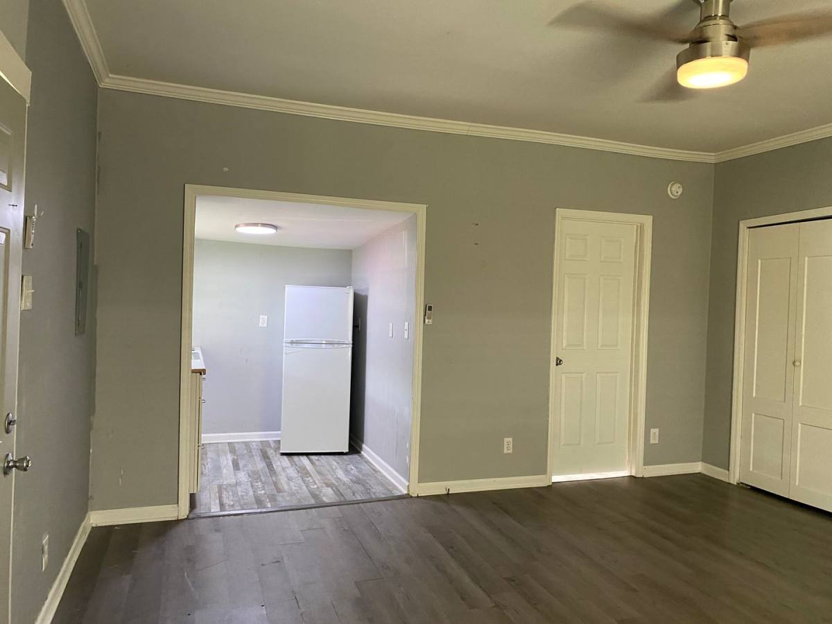 House for rent at 207 E 16th St, Columbia, TN 38401