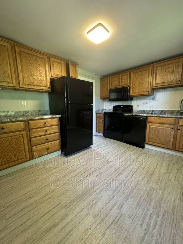 Apartment for rent at 130 W St #1, Hadley, MA 01035