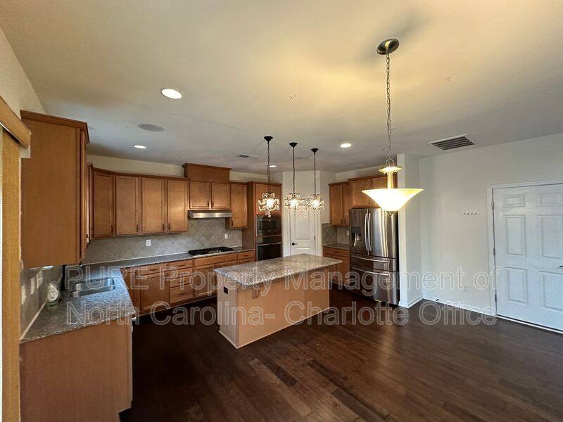 House for rent at 7140 Streamhaven Dr, Harrisburg, NC 28075