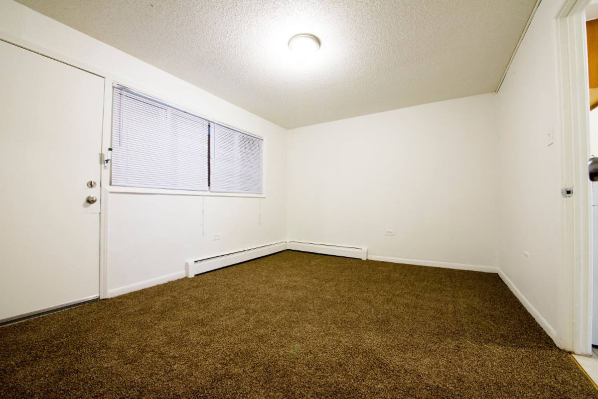 Apartment for rent at 7916 S Drexel Ave, Chicago, IL 60619