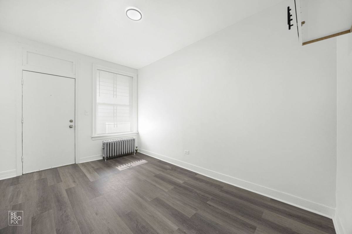 Apartment for rent at 8101 S Drexel Ave, Chicago, IL 60619