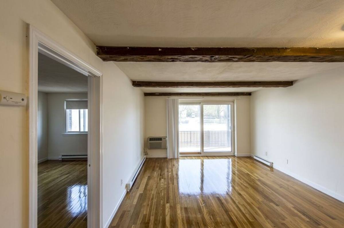 Apartment for rent at 1791 Centre St #3, West Roxbury, MA 02132