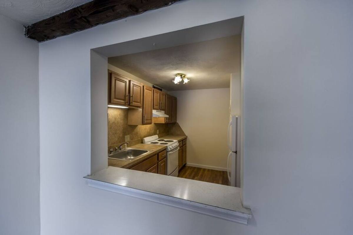 Apartment for rent at 1791 Centre St #3, West Roxbury, MA 02132