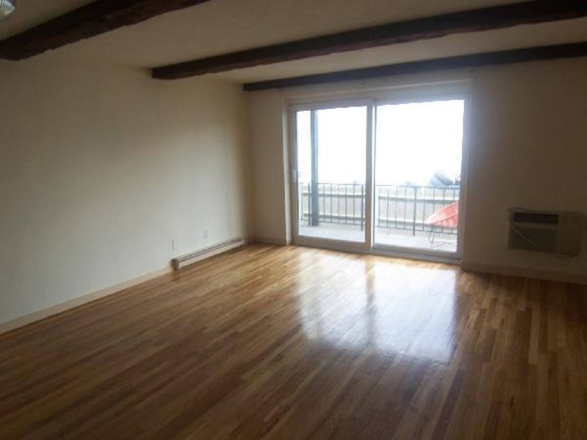 Apartment for rent at 1791 Centre St #3, West Roxbury, MA 02132