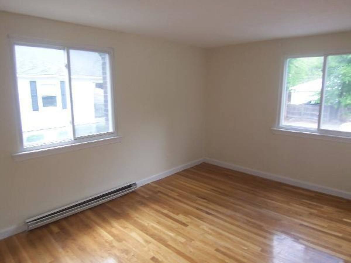 Apartment for rent at 1791 Centre St #3, West Roxbury, MA 02132