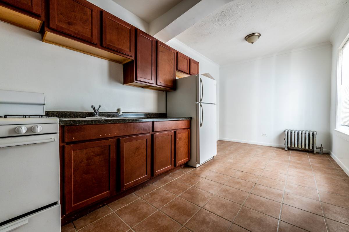 Apartment for rent at 8241-49 S Ellis Ave, Chicago, IL 60619