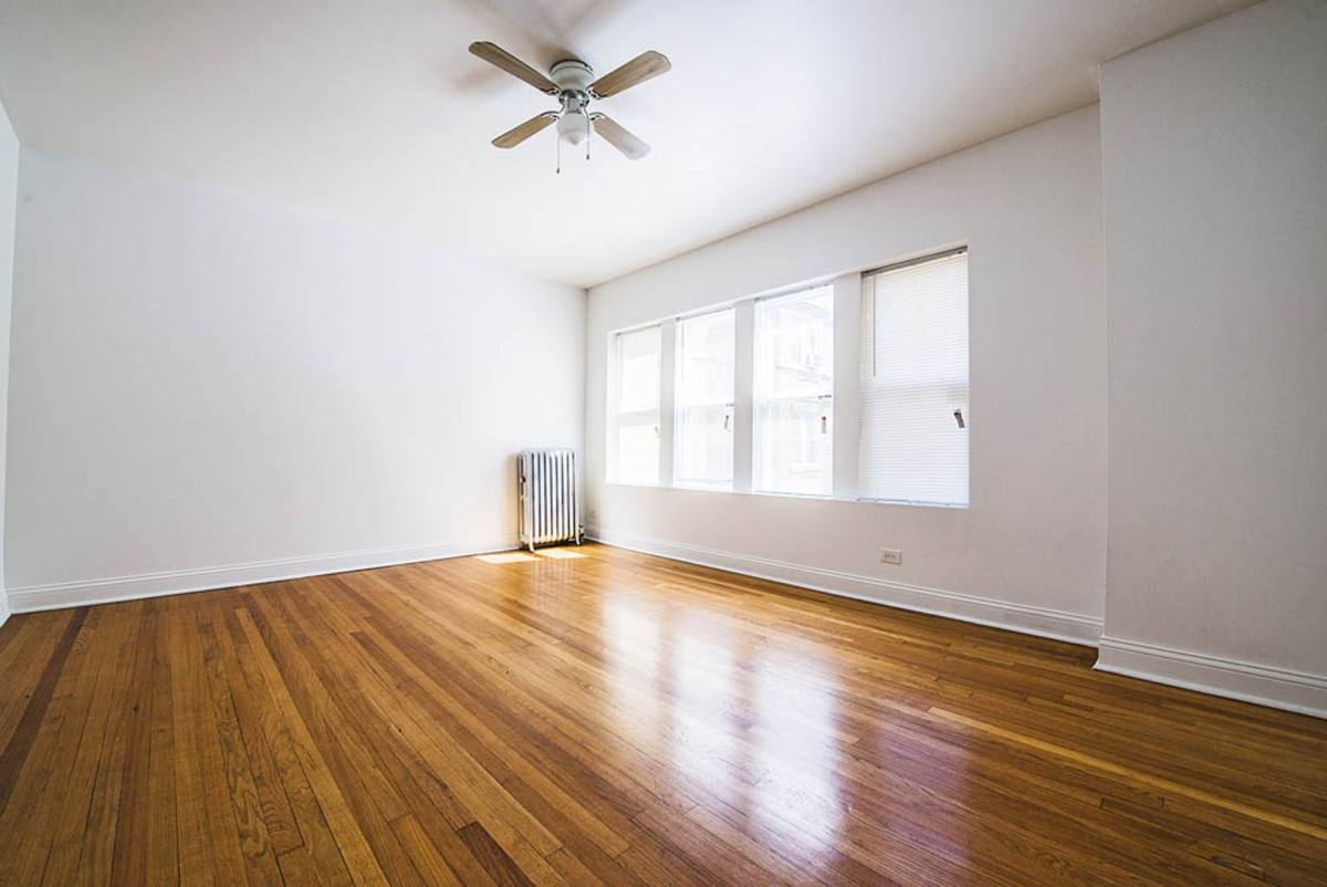 Apartment for rent at 7920-26 S Evans, Chicago, IL 60619