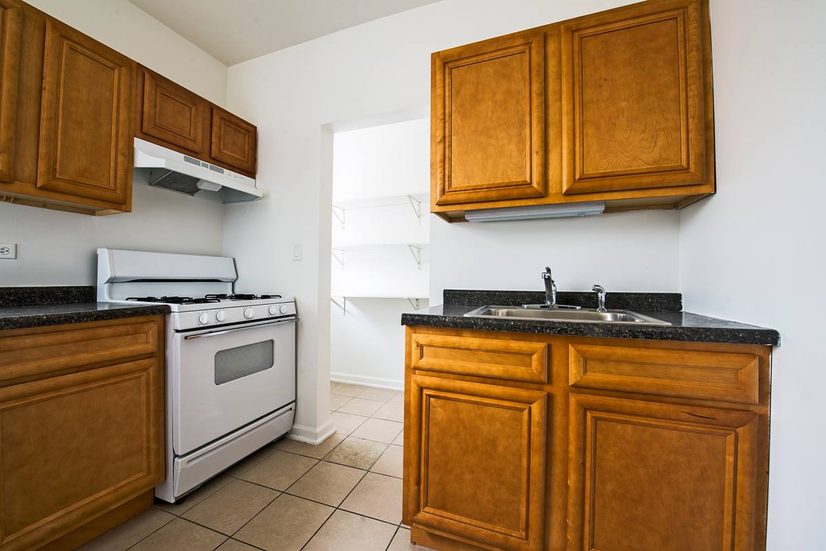Apartment for rent at 8155 S Ingleside Ave, Chicago, IL 60619