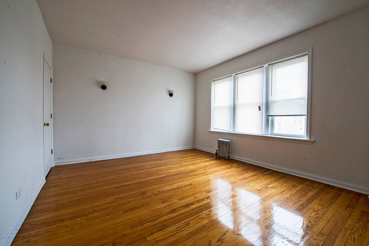 Apartment for rent at 8155 S Ingleside Ave, Chicago, IL 60619