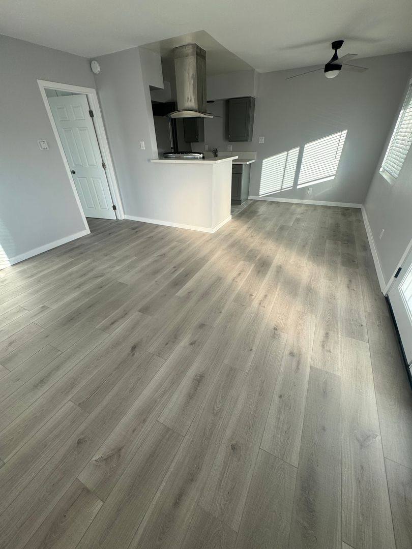 Apartment for rent at 218 Chicago Ave, Huntington Beach, CA 92648