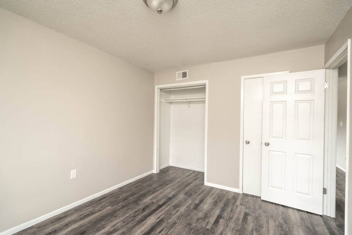 Apartment for rent at 3270 W 4th St, Waterloo, IA 50701