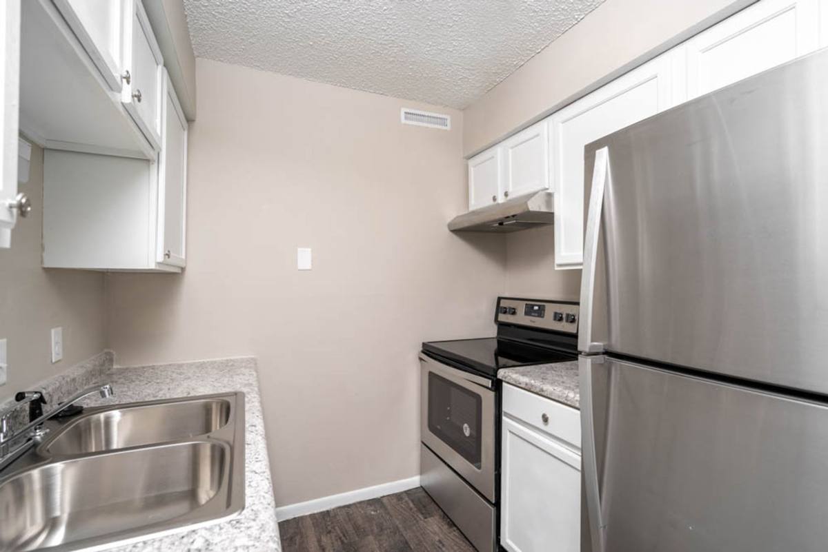 Apartment for rent at 3270 W 4th St, Waterloo, IA 50701