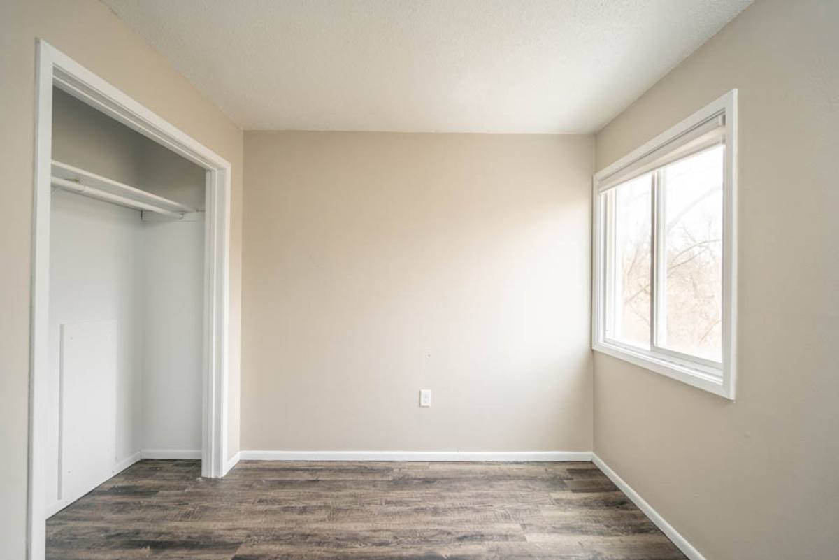 Apartment for rent at 3270 W 4th St, Waterloo, IA 50701