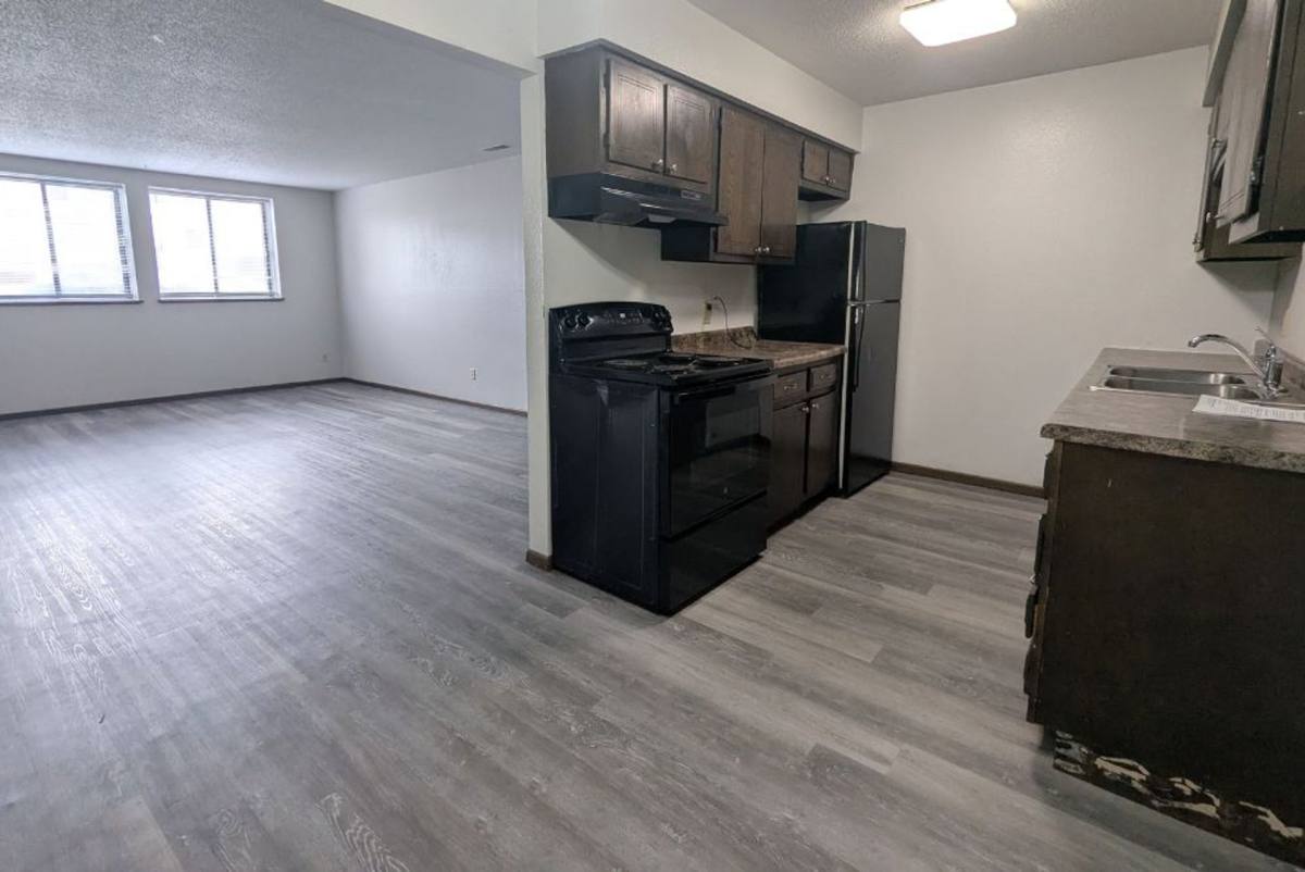 Apartment for rent at 3768 W 9th St, Waterloo, IA 50702